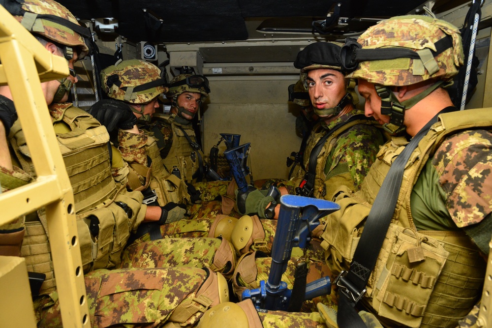 DVIDS - Images - 1st Italian Airborne Regiment Carabinieri Tuscania ...