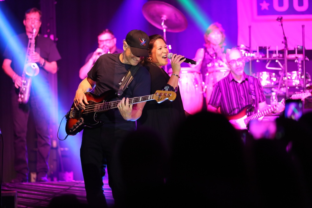 Gary Sinise, the Lt. Dan Band rock the stage for Marines, families at MCAS Cherry Point