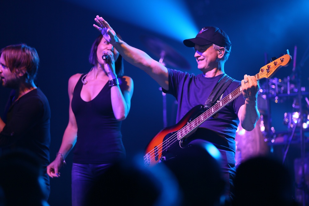 Gary Sinise, the Lt. Dan Band rock the stage for Marines, families at MCAS Cherry Point