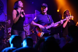 Gary Sinise, the Lt. Dan Band rock the stage for Marines, families at MCAS Cherry Point