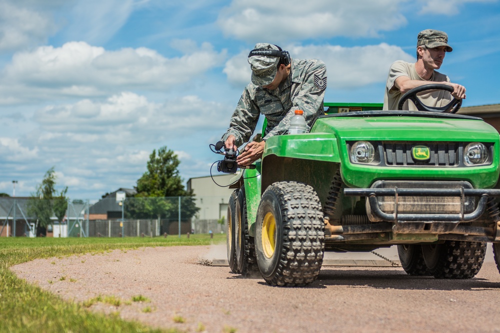 Missouri Airmen arrive in England for training
