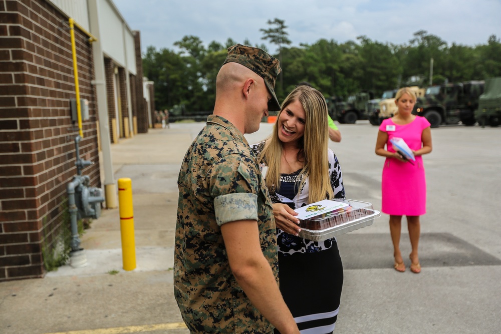 Surprise birthday cake for Pfc. Isom, thanks to USO and family