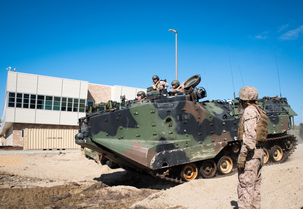 U.S. Marines and ARM Usumacinta Conducts AAV Ops during RIMPAC SOCAL 2016
