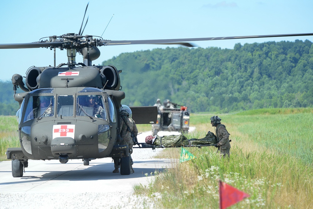 Army Reserve Aviation Command (ARAC) conducts joint MEDEVAC training with the 19th Engineer Battalion