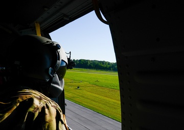 Army Reserve Aviation Command (ARAC) conducts joint MEDEVAC training with the 19th Engineer Battalion