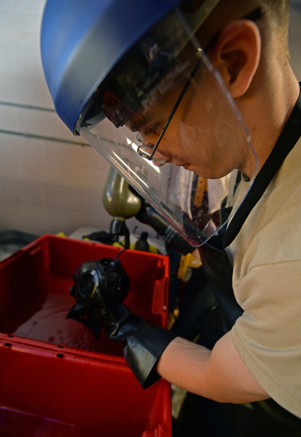 1st SOLRS Airmen test gas mask for leaks