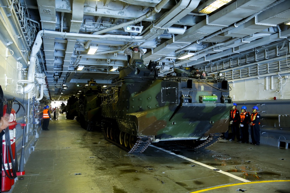 Floating tanks entering Mexican Ship