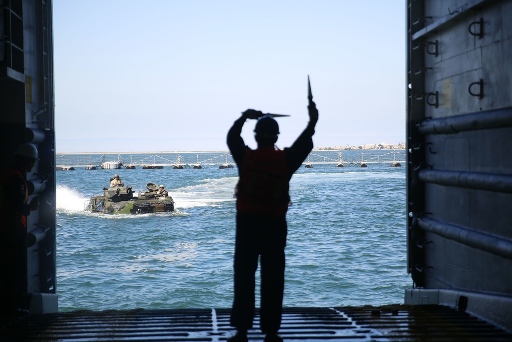 Floating tanks entering Mexican Ship