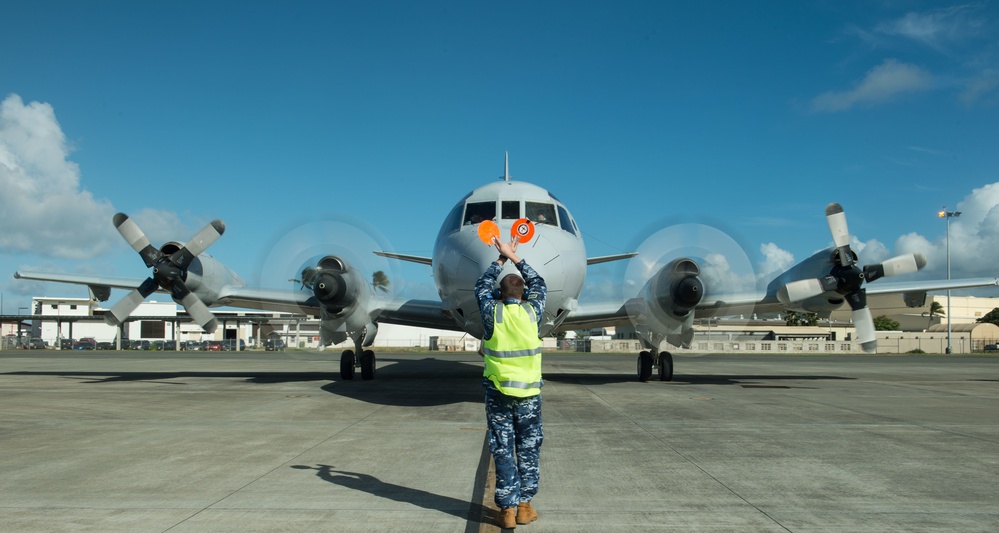 Royal Australian Air Force AP-3C Orions arrive at RIMPAC