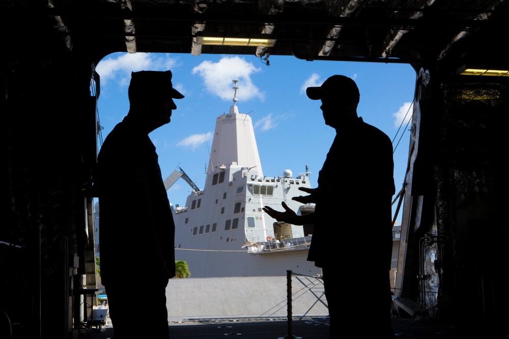 MARFORPAC Leaders visit USS Coronado during RIMPAC 2016