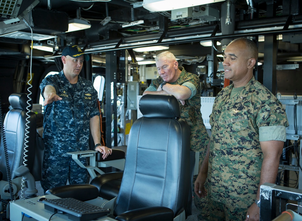 DVIDS - Images - MARFORPAC Leaders visit USS Coronado during RIMPAC ...