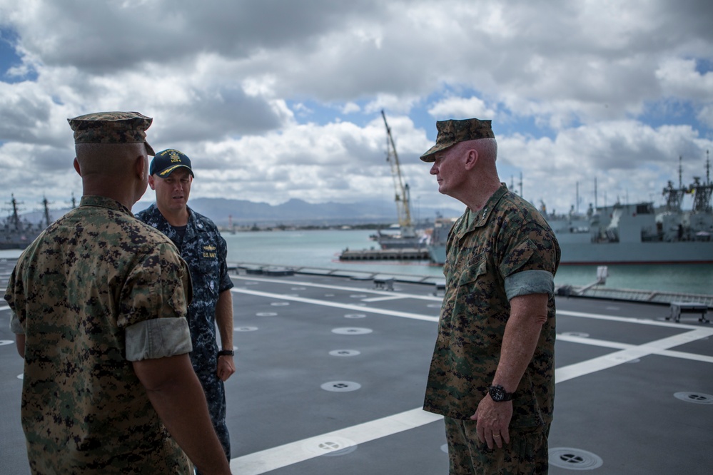 MARFORPAC Leaders visit USS Coronado during RIMPAC 2016