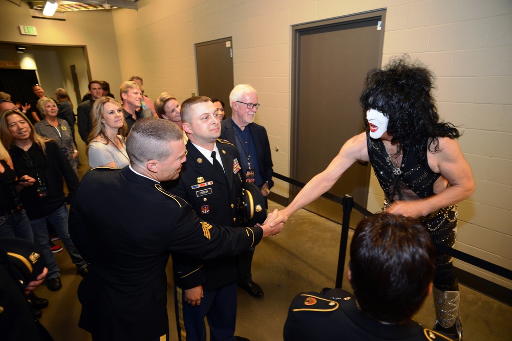 Oregon National Guard Soldiers meet KISS rock band