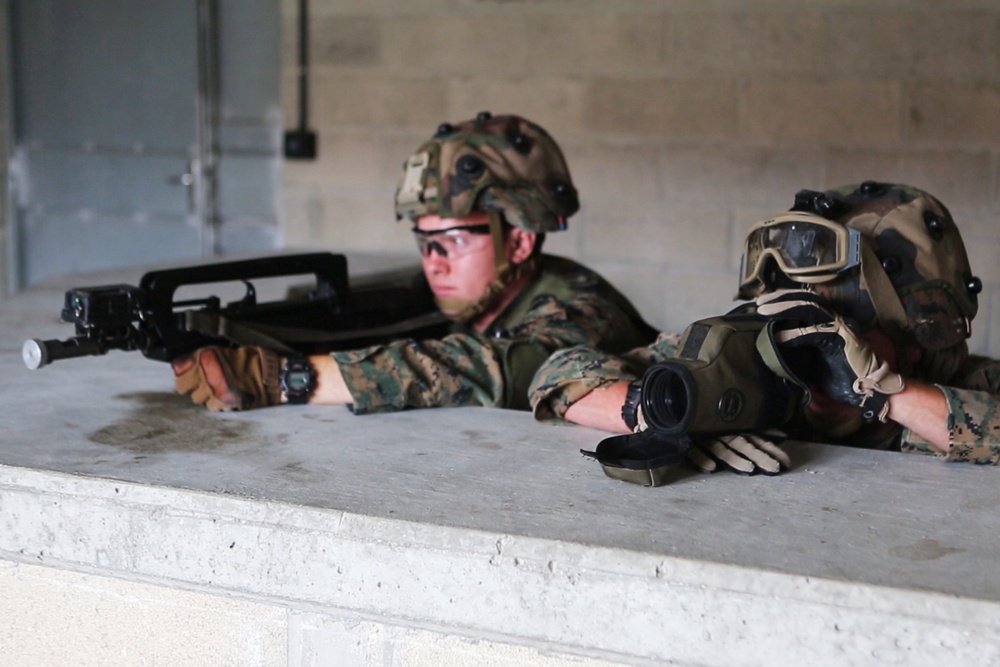 SPMAGTF-CR-AF Bravo Co &amp; French Army Conduct Platoon Defense exercise