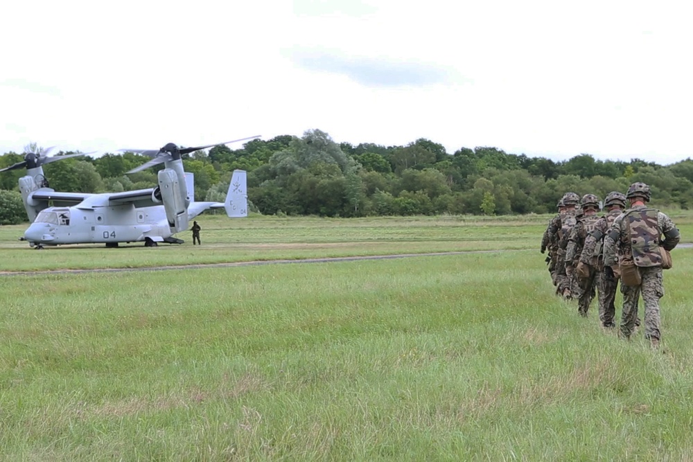 SPMAGTF-CR-AF &amp; French Army execute Combined Arms attack exercise