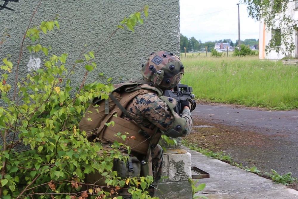 SPMAGTF-CR-AF &amp; French Army execute Combined Arms attack exercise