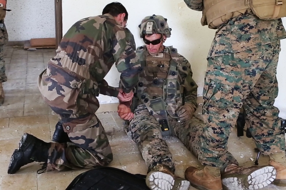 SPMAGTF-CR-AF &amp; French Army execute Combined Arms attack exercise