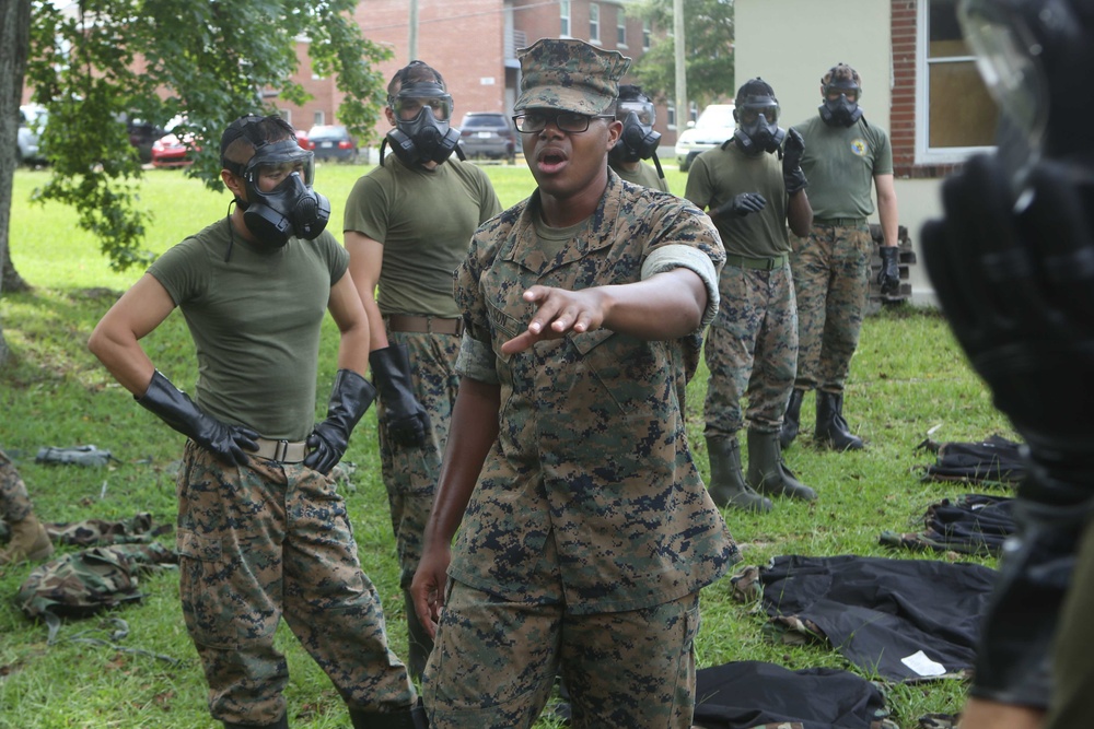 Marines participate in CBRN class.