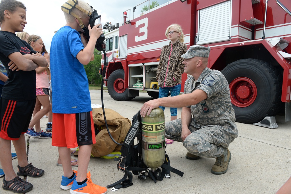 119th Wing provides tour opportunity for children