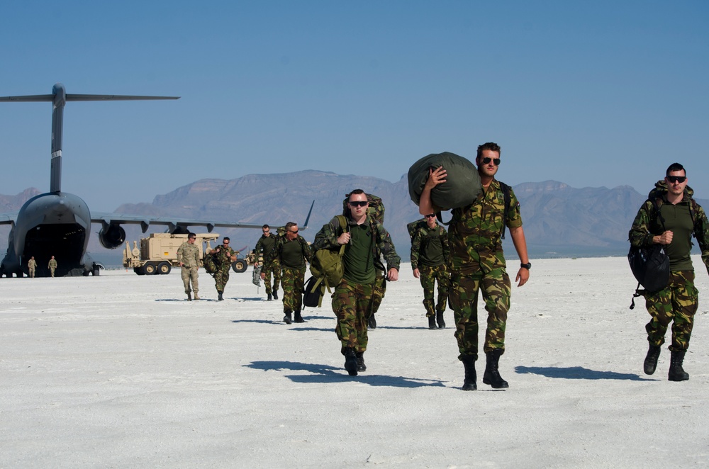 Dutch Soldiers Arrive at White Sands