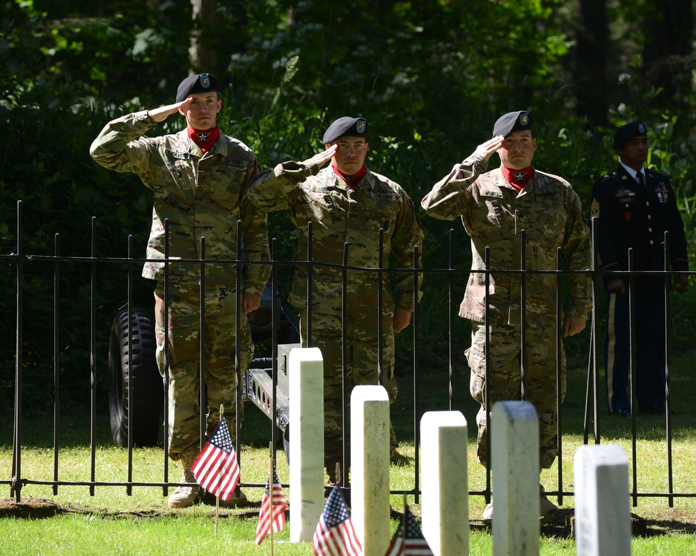 JBLM Memorial Day Ceremony 2016