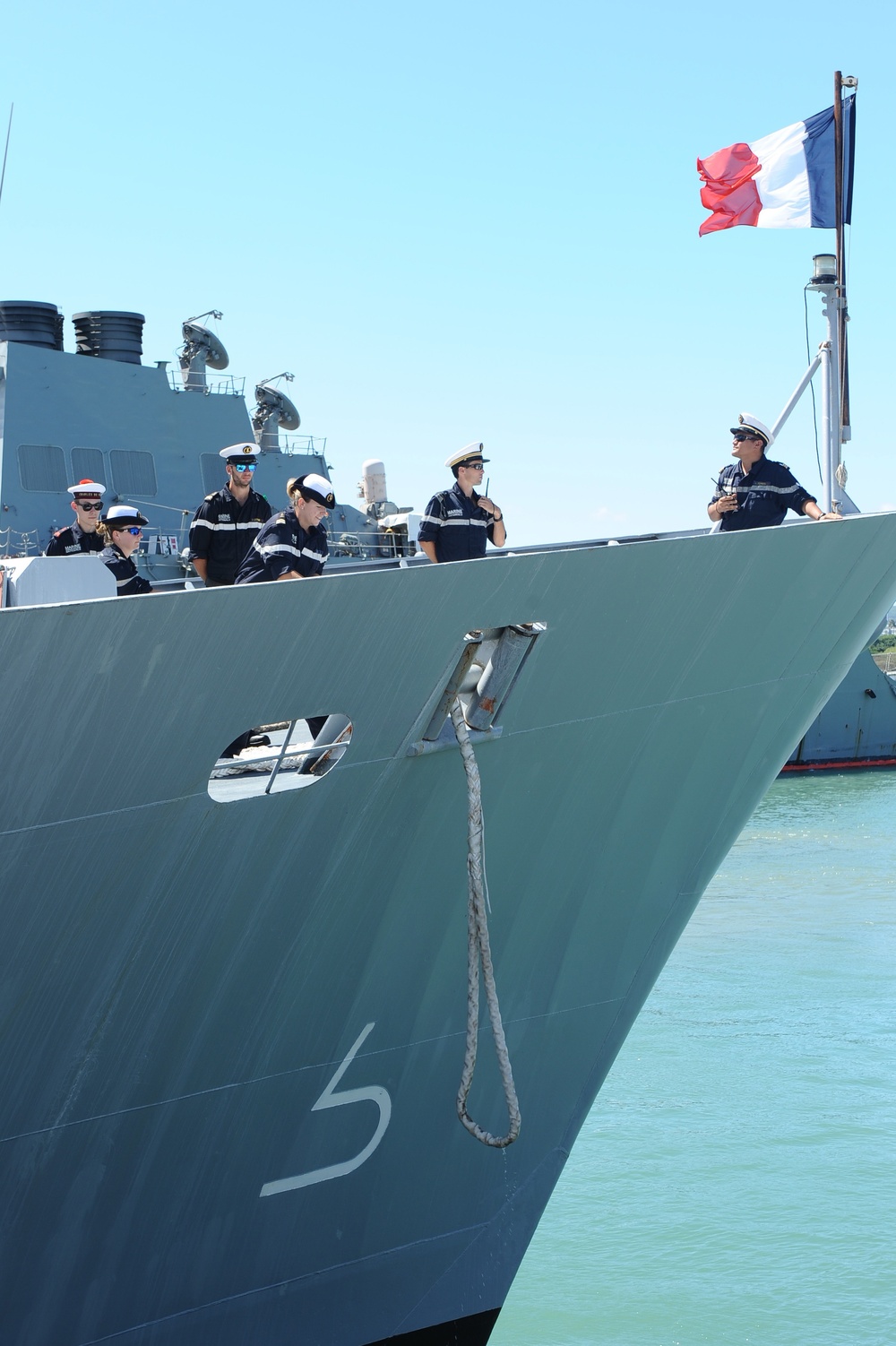 FS Prairial (F 731) gets underway for RIMPAC