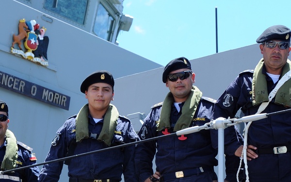 CNS Almirante Cochrane gets underway for RIMPAC