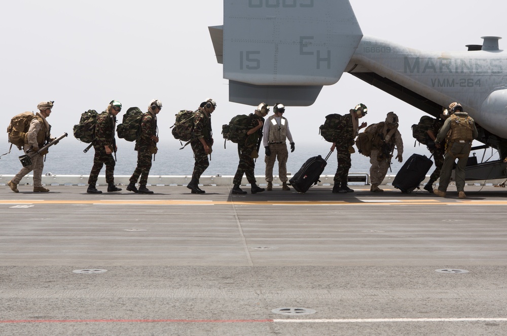 22nd MEU Marines and Moroccan forces launch from Wasp in Ospreys