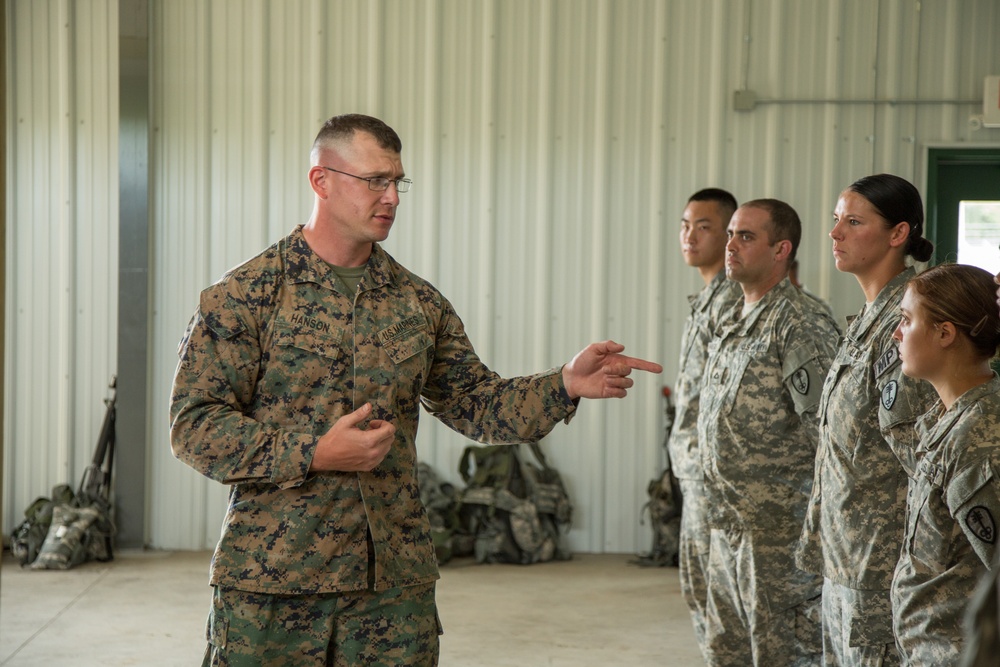 Gunnery Sergeant Trains Soldiers