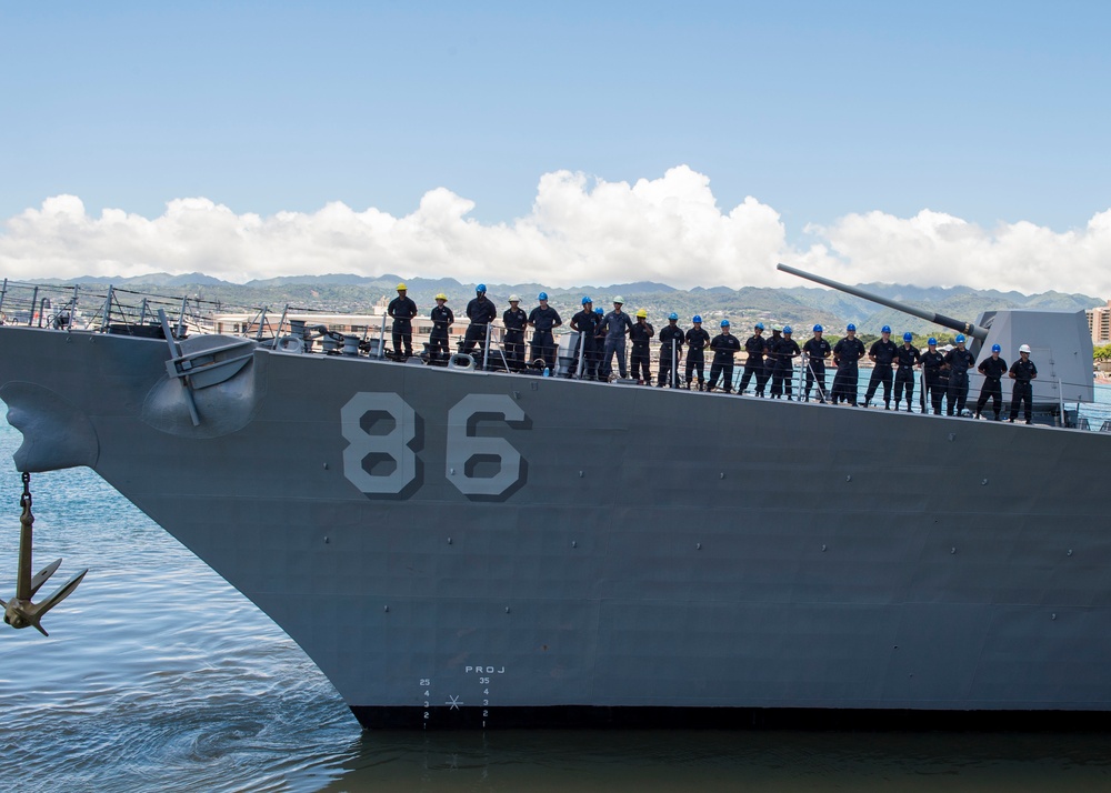 USS William P. Lawrence (DDG 110) conducts sea-and-anchor detail