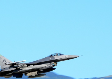 Team Aviano F-16s depart for Red Flag 16-3