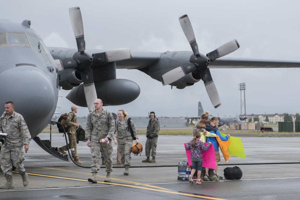 More than 100 Alaska Air Guard operators, maintainers return from Kuwait