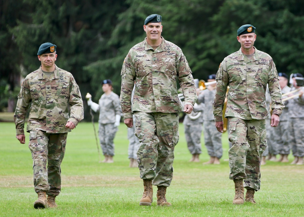 1st Special Forces Group (Airborne) Welcomes new Commander
