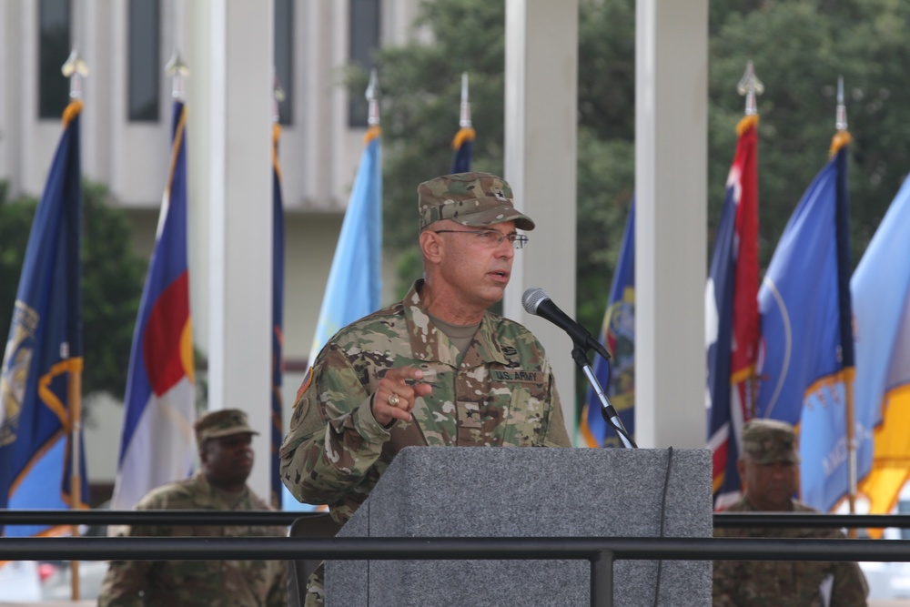 Largest Army Reserve command in Texas says farewell to Commanding General