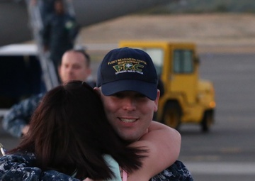 VAQ 140 returns home