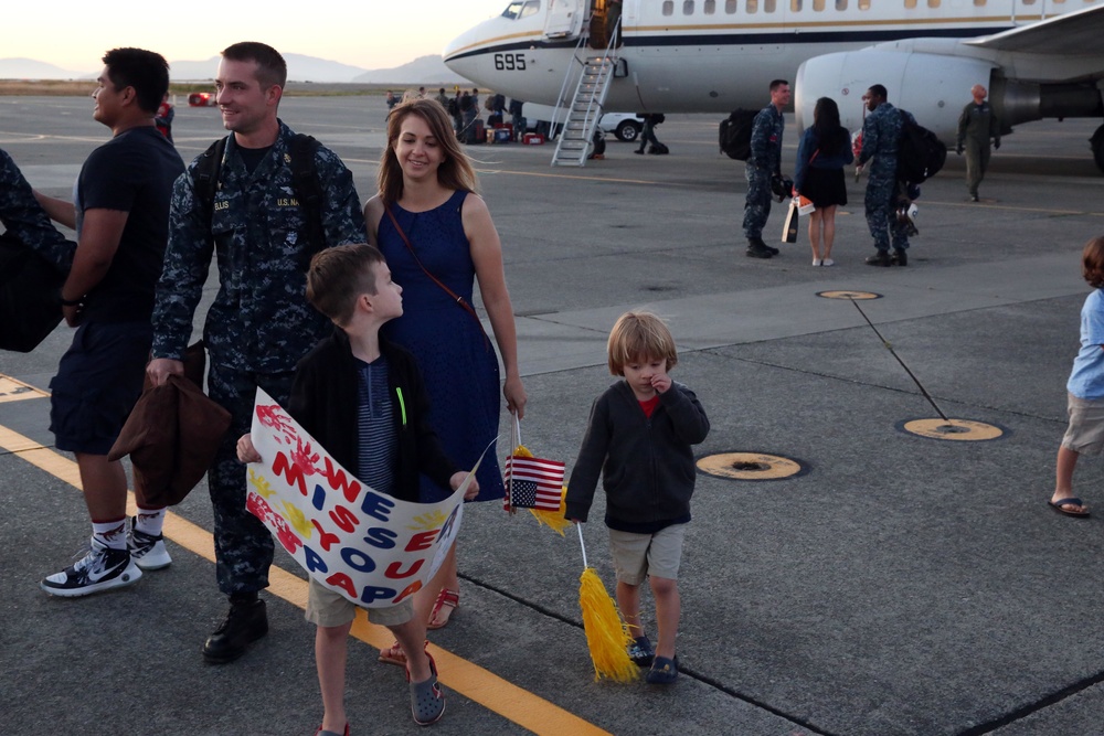 VAQ 140 returns home