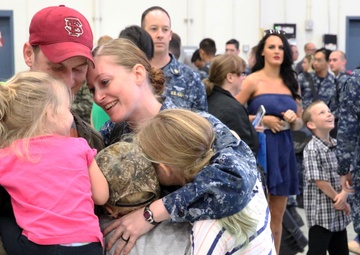 VAQ 140 returns home