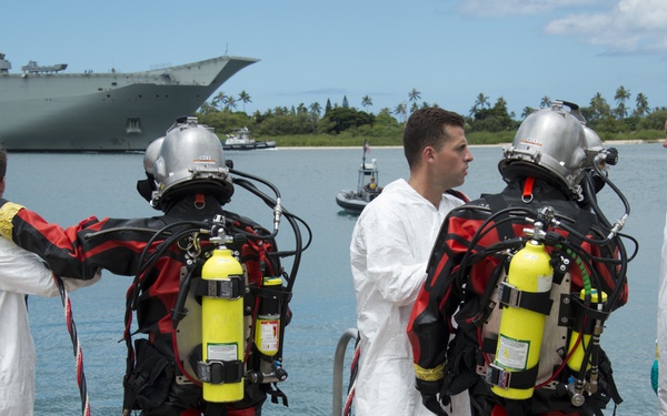 Rim of the Pacific dive decontamination exercise