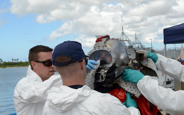 Diver decontamination exercise