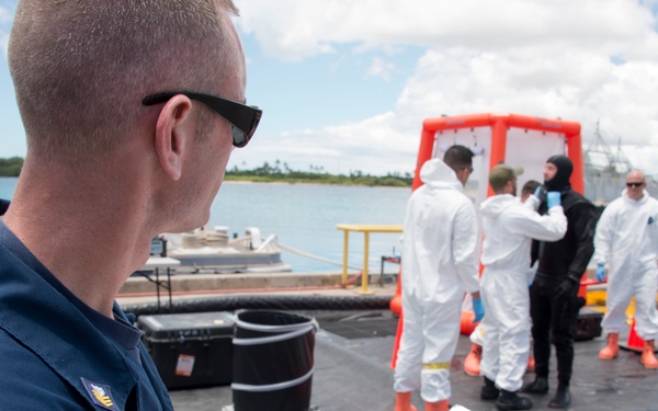 Diver decontamination exercie