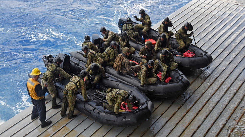 USS San Diego conducts well deck operations during RIMPAC