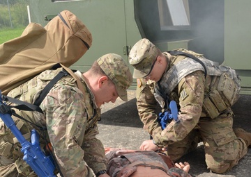 Raider Soldiers learn to save lives