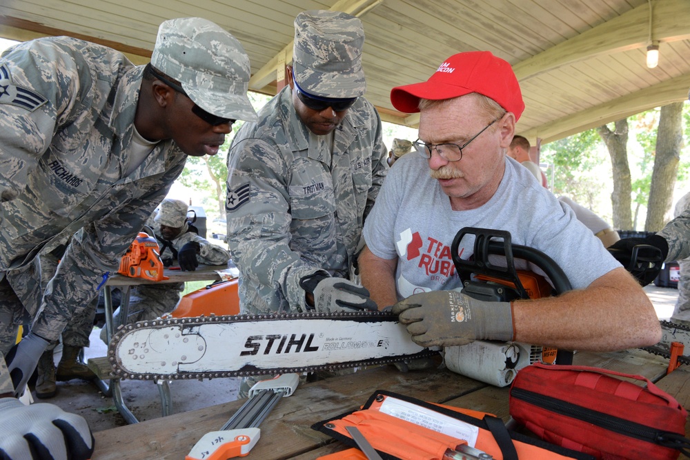 National Guard trains with civilian agencies during PATRIOT North 2016 at Volk Field Wisc.