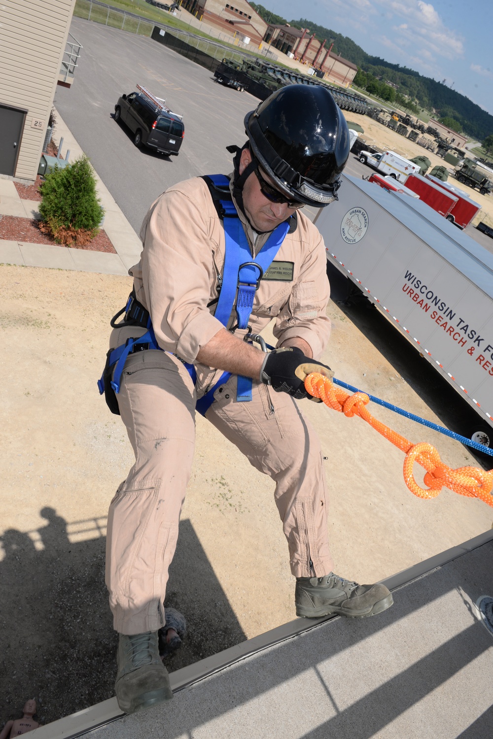 National Guard trains with civilian agencies during PATRIOT North 2016 at Volk Field Wisc.