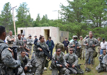88th RSC ensures Army Reserve Ambassadors know the Soldier’s story