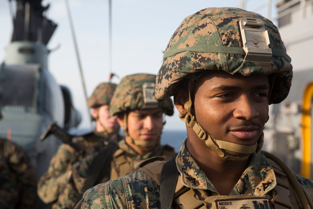 22nd MEU H&amp;S Company Hikes aboard the USS Wasp