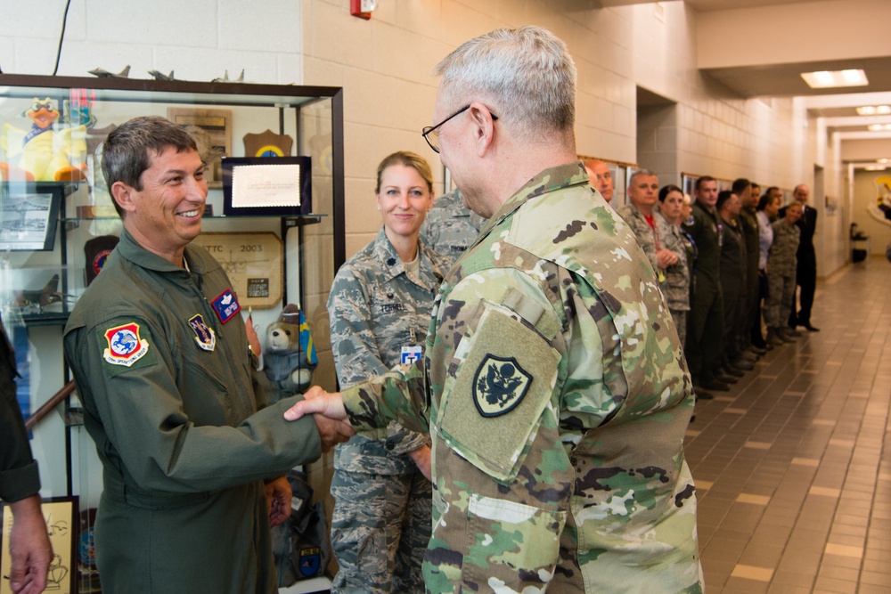 NGB Chief visits Missouri Airmen