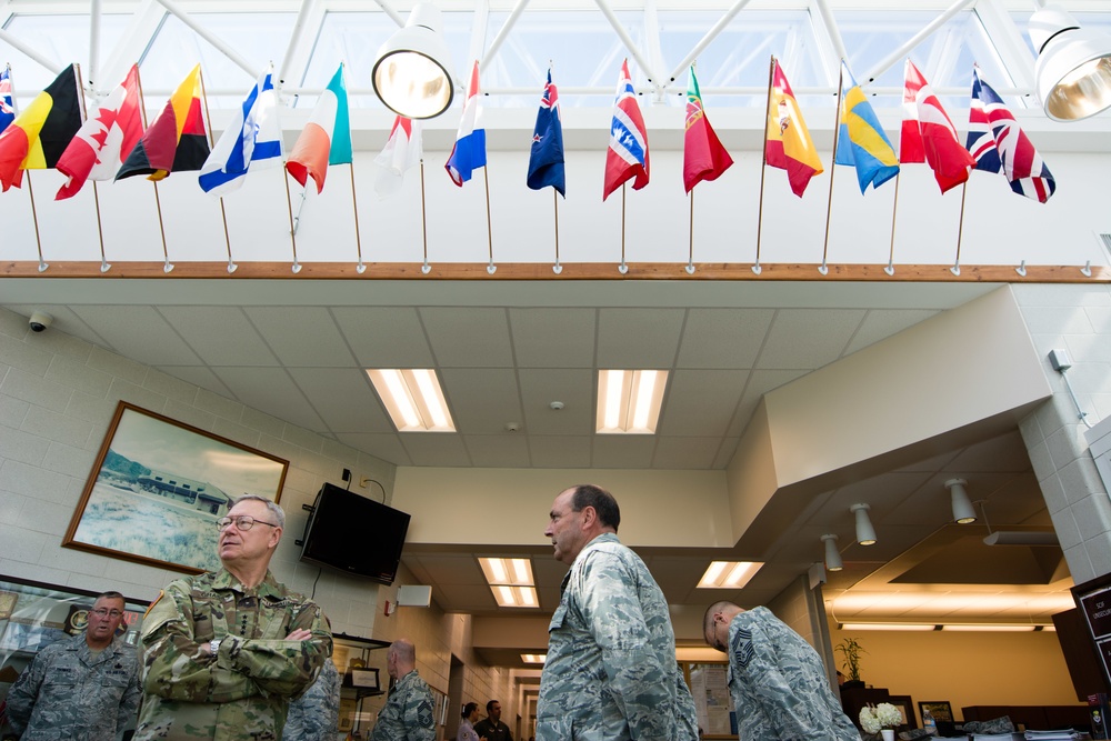 NGB Chief visits Missouri Airmen