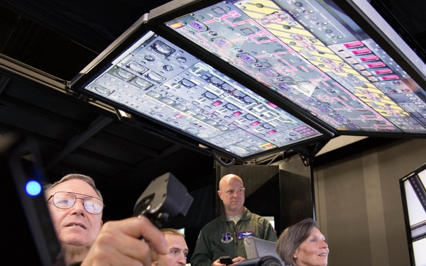 NGB Chief visits Missouri Airmen