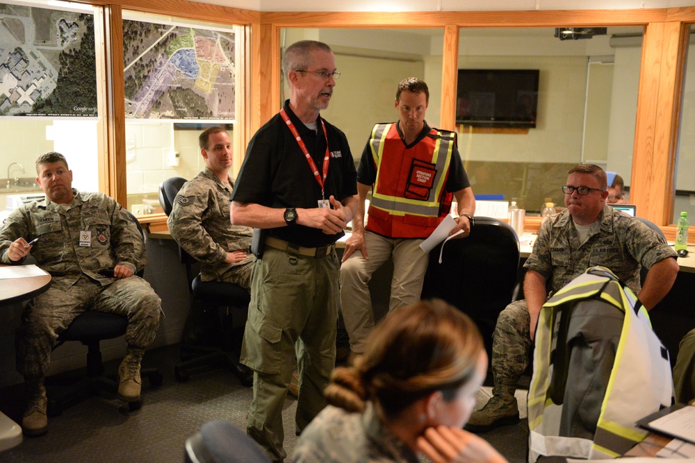 National Guard and civilian agencies work together at PATRIOT North 2016